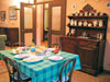 Il tavolo pronto per la colazione